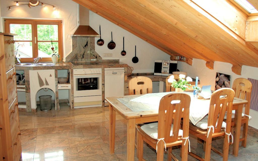 Ferienwohnung Goller Lenggries Pokoj fotografie